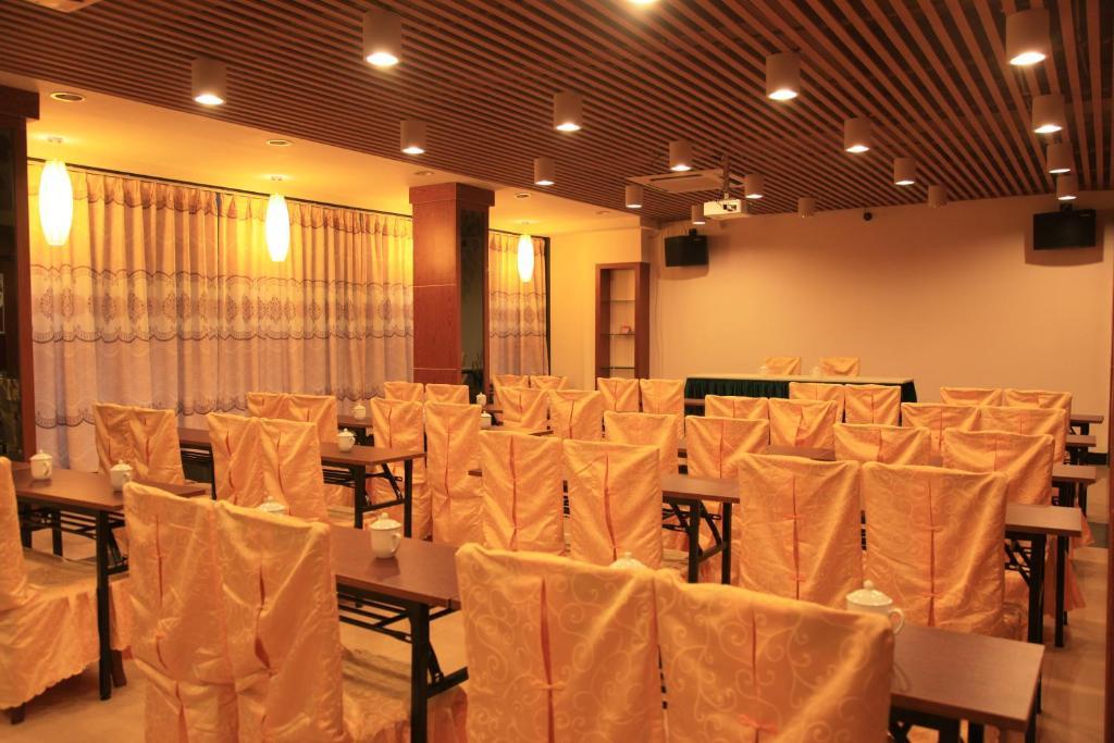 Perfect Season Hotel Guilin Exterior photo