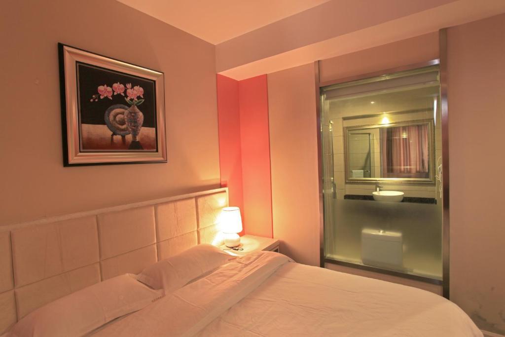Perfect Season Hotel Guilin Room photo