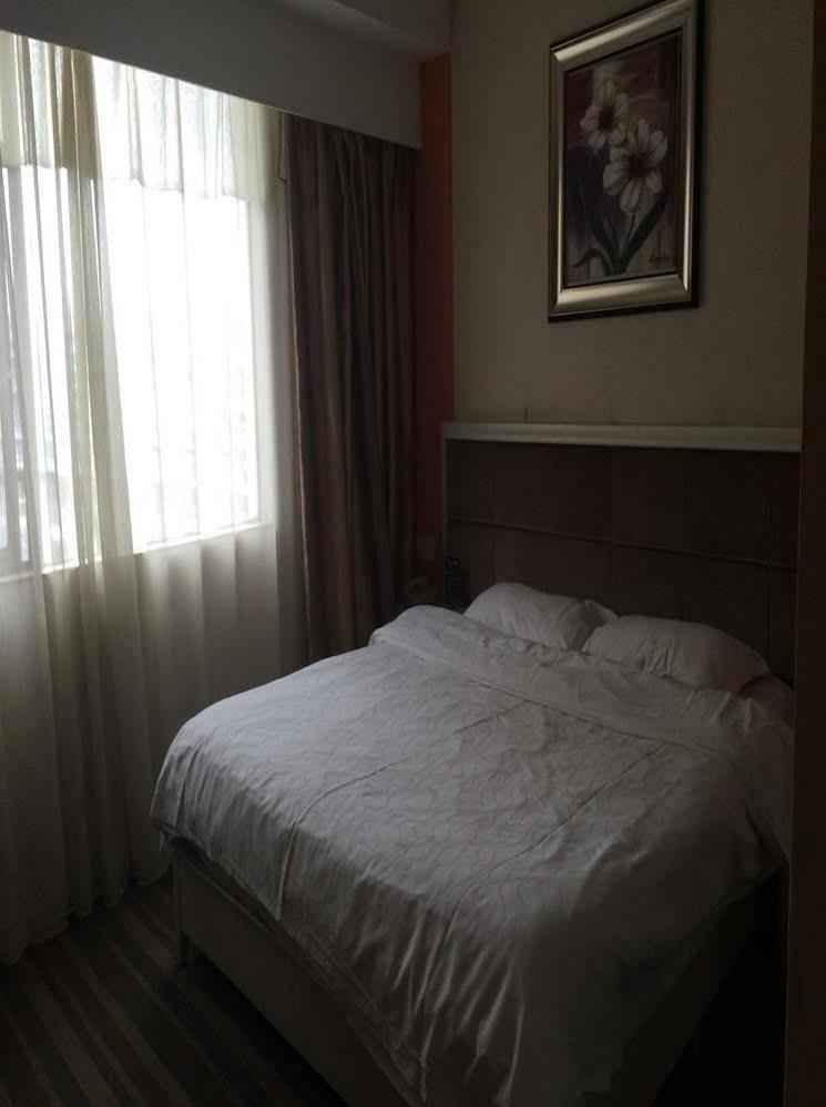 Perfect Season Hotel Guilin Exterior photo