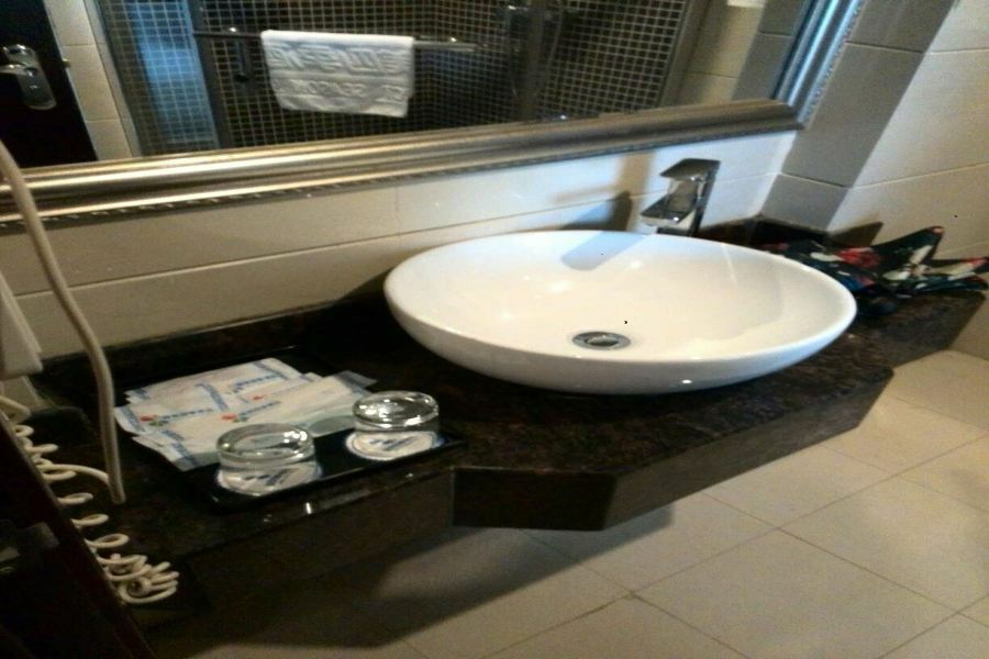 Perfect Season Hotel Guilin Exterior photo